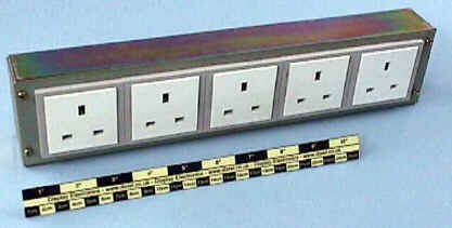 met_plg.jpg (21144 bytes)