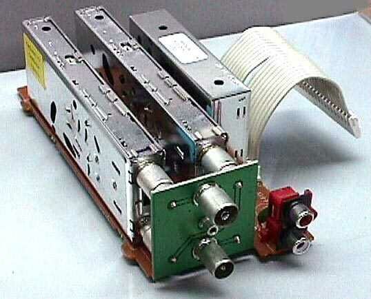 tuner_cmp.jpg (29977 bytes)
